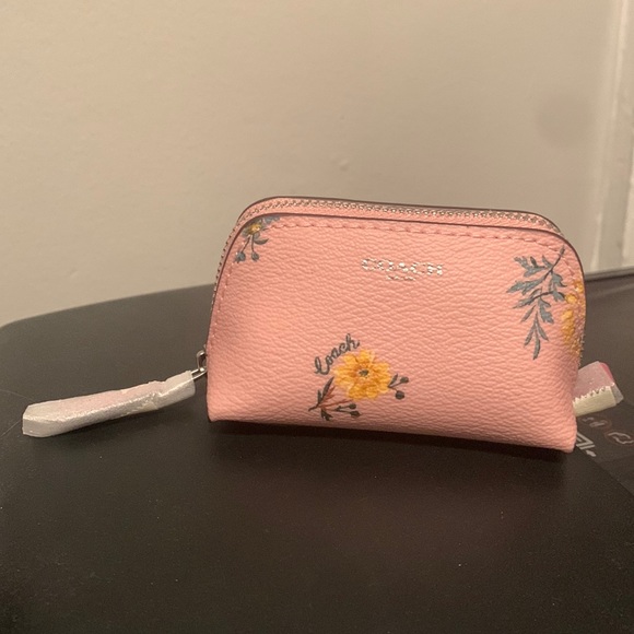 Coach Handbags - Coach coin purse. Brand new floral print